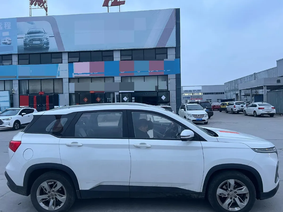 2018 BaoJun 530 1.5T 150HP L4 6MT,autocango,china used car exporter,china ev exporter,chinese used car exporter,chinese used ev exporter