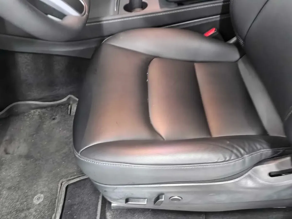 2022 Tesla Model Y BEV 60KWH,autocango,china used car exporter,china ev exporter,chinese used car exporter,chinese used ev exporter