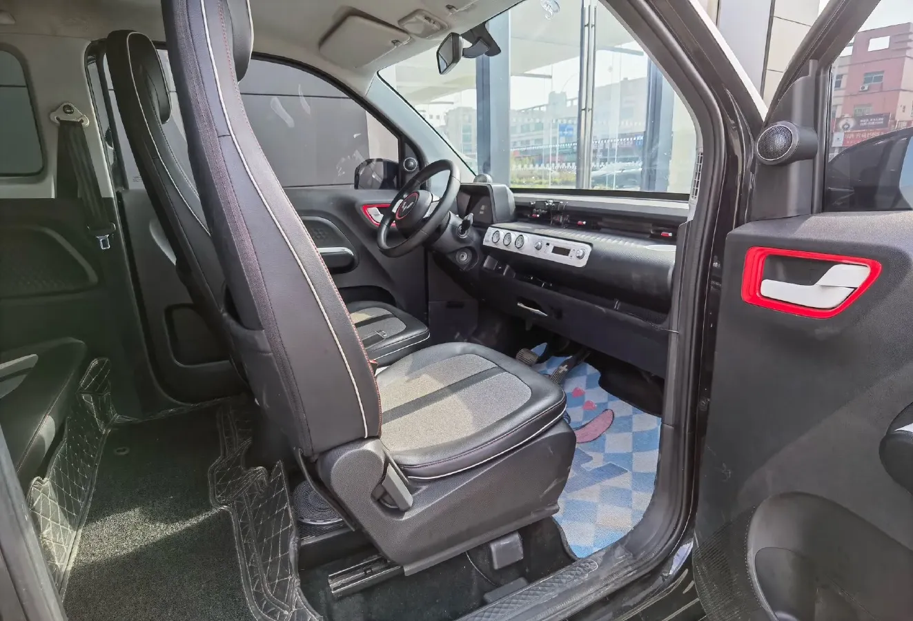 2022 WuLing HongGuang MINI EV BEV 26.5KWH,autocango,china used car exporter,china ev exporter,chinese used car exporter,chinese used ev exporter