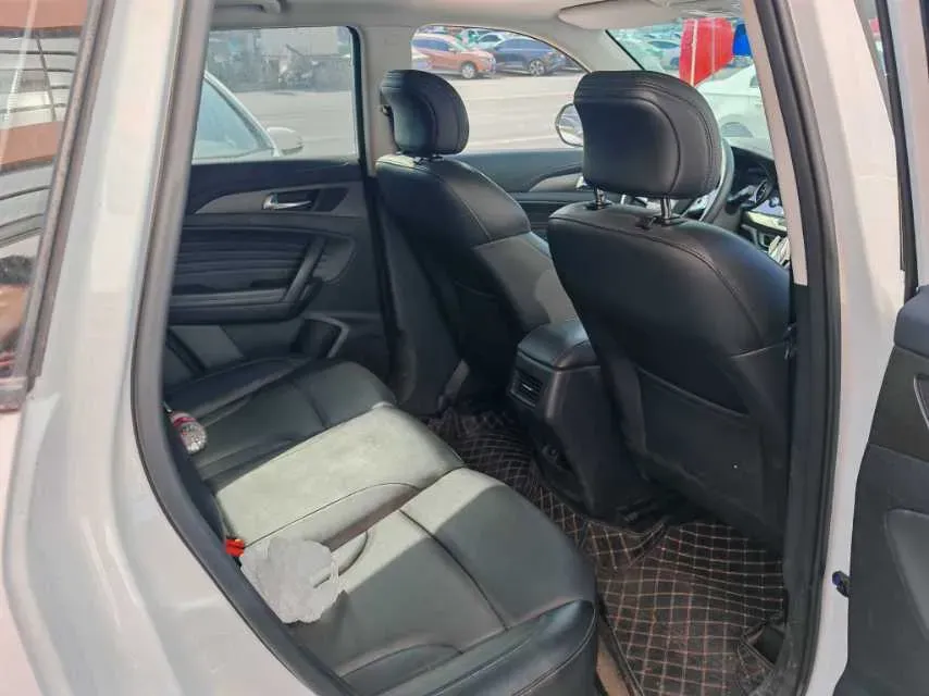 2019 ChangAn CS35 Plus 1.4T 158HP L4 7DCT,autocango,china used car exporter,china ev exporter,chinese used car exporter,chinese used ev exporter