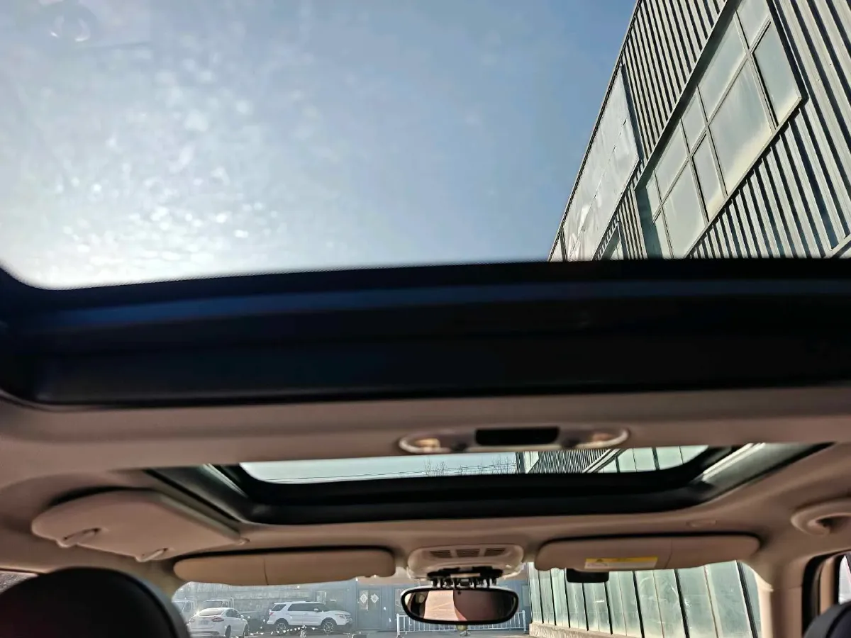 2018 Jeep Grand Commander 2.0T 234HP L4 9AT,autocango,china used car exporter,china ev exporter,chinese used car exporter,chinese used ev exporter