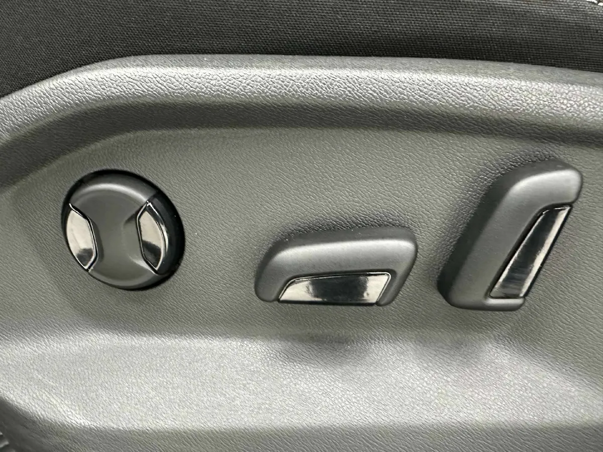 2022 Volkswagen T-Roc 1.4T 150HP L4 7DCT,autocango,china used car exporter,china ev exporter,chinese used car exporter,chinese used ev exporter