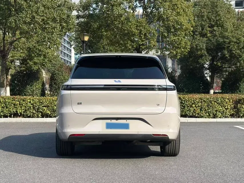 2025 Li L6 Range Extended 154HP L4 REEV,autocango,china used car exporter,china ev exporter,chinese used car exporter,chinese used ev exporter