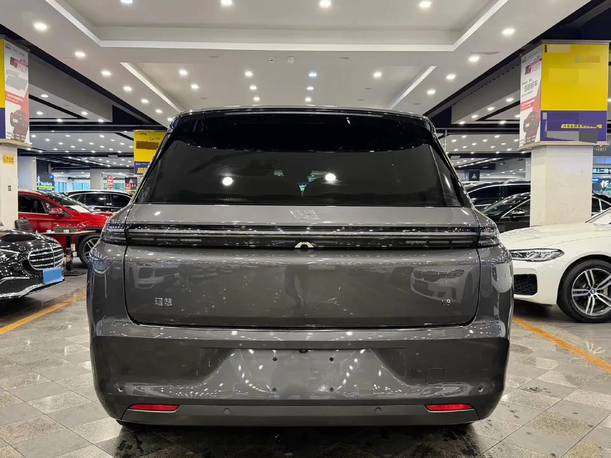 2023 Li L8 Range Extended 154HP REEV 40.9KWH,autocango,china used car exporter,china ev exporter,chinese used car exporter,chinese used ev exporter