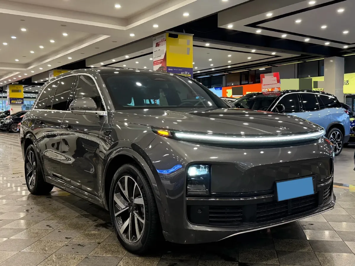 2023 Li L8 Range Extended 154HP REEV 40.9KWH,autocango,china used car exporter,china ev exporter,chinese used car exporter,chinese used ev exporter