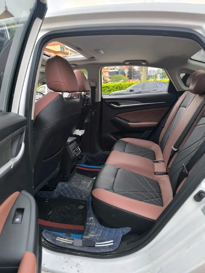 2021 ChangAn Eado 1.4T 160HP L4 7DCT,autocango,china used car exporter,china ev exporter,chinese used car exporter,chinese used ev exporter