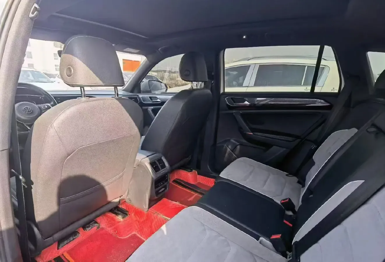 2020 Volkswagen Tayron 2.0T 220HP L4 7DCT,autocango,china used car exporter,china ev exporter,chinese used car exporter,chinese used ev exporter