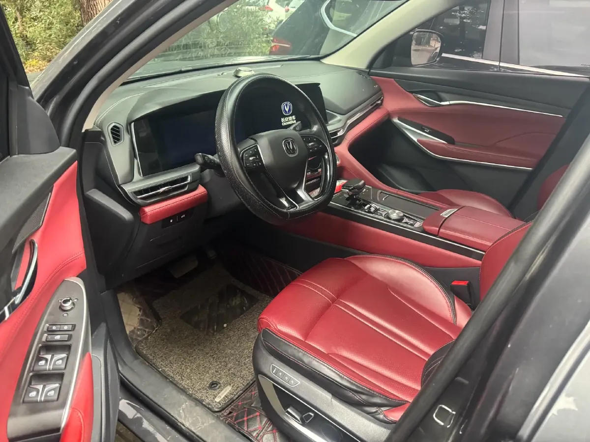 2020 ChangAn CS75 Plus 2.0T 233HP L4 8AT,autocango,china used car exporter,china ev exporter,chinese used car exporter,chinese used ev exporter