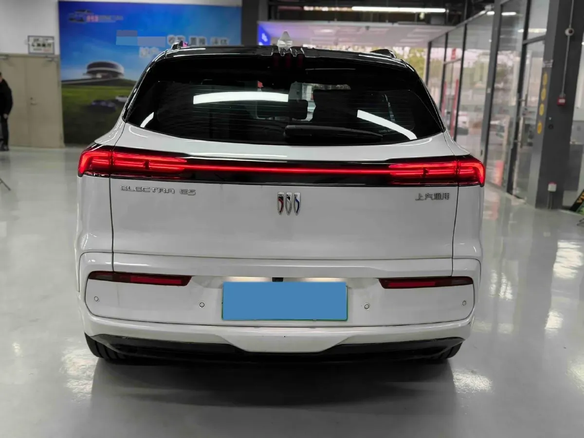 2023 Buick Larcosse 2.0T 237HP L4 9AT,autocango,china used car exporter,china ev exporter,chinese used car exporter,chinese used ev exporter