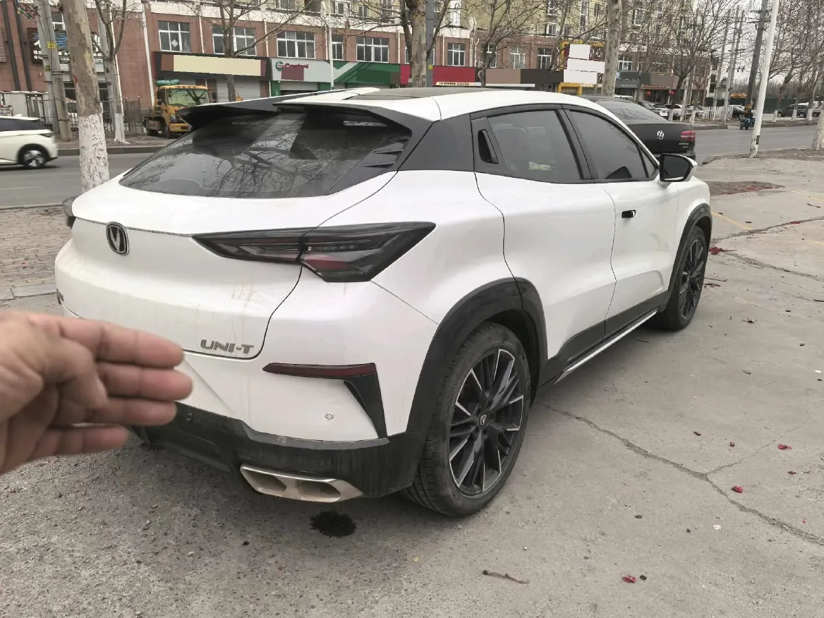 2023 ChangAn UNI-T 1.5T 188HP L4 7DCT,autocango,china used car exporter,china ev exporter,chinese used car exporter,chinese used ev exporter