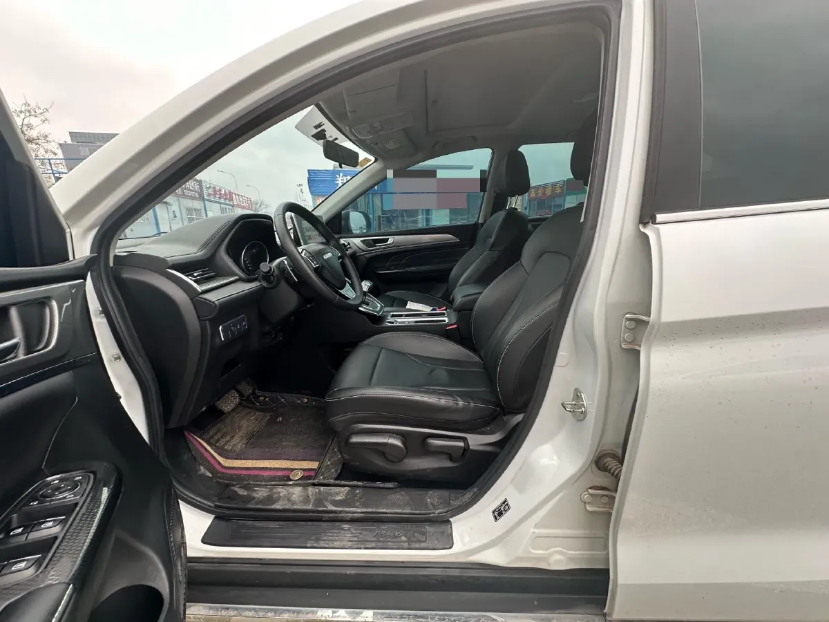 2021 Haval M6 1.5T 150HP L4 7DCT,autocango,china used car exporter,china ev exporter,chinese used car exporter,chinese used ev exporter