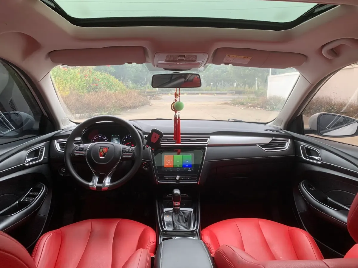 2020 Roewe i5 1.5L 120HP L4 CVT,autocango,china used car exporter,china ev exporter,chinese used car exporter,chinese used ev exporter