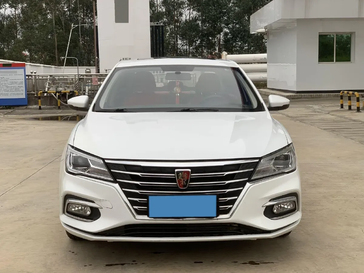 2020 Roewe i5 1.5L 120HP L4 CVT,autocango,china used car exporter,china ev exporter,chinese used car exporter,chinese used ev exporter