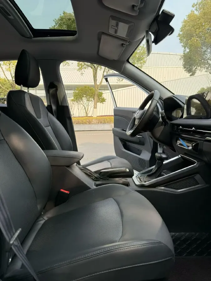 2022 WuLing XingChi 1.5L 99HP L4 CVT,autocango,china used car exporter,china ev exporter,chinese used car exporter,chinese used ev exporter