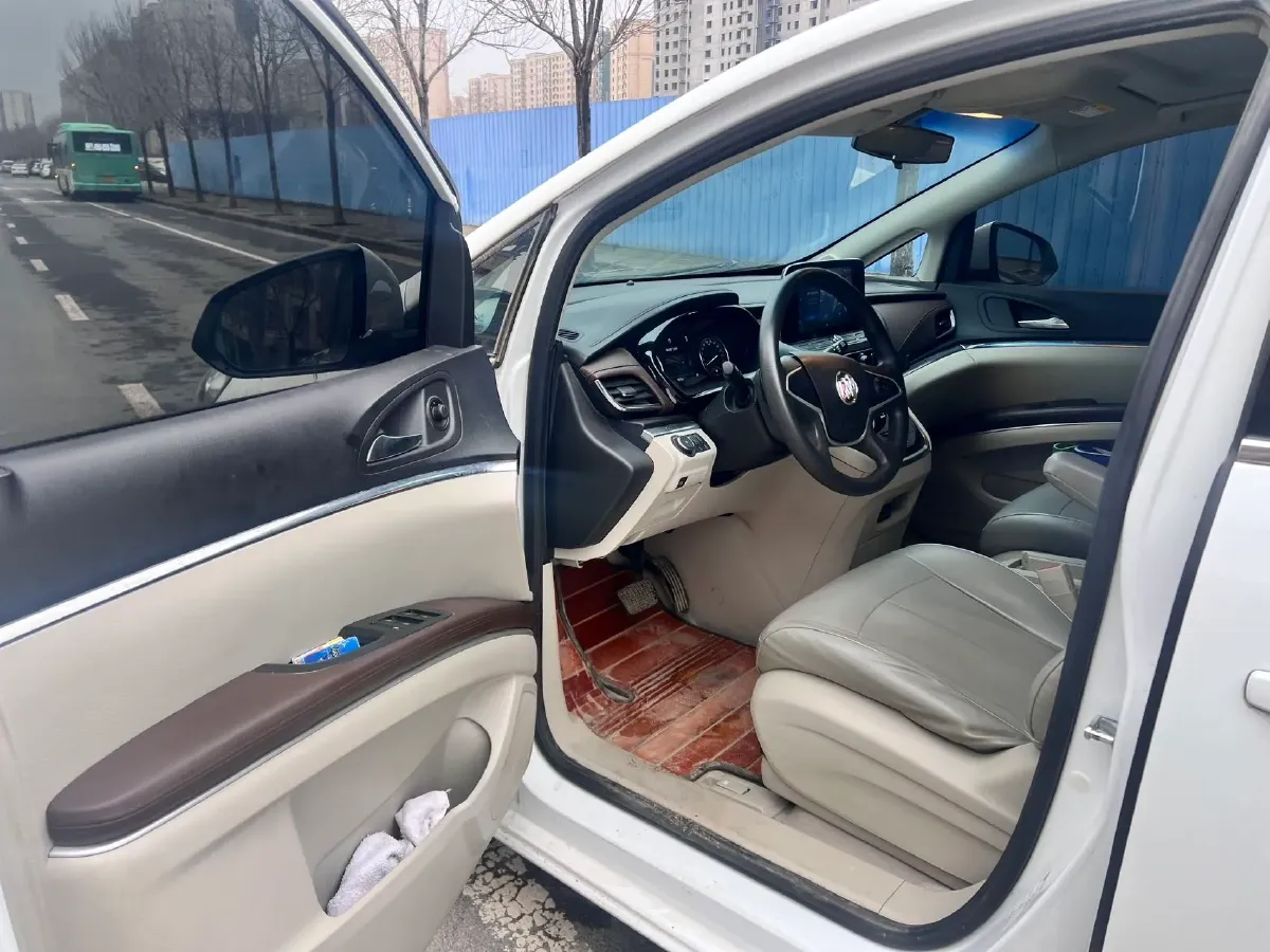 2022 Buick GL8 2.0T 237HP L4 9AT,autocango,china used car exporter,china ev exporter,chinese used car exporter,chinese used ev exporter