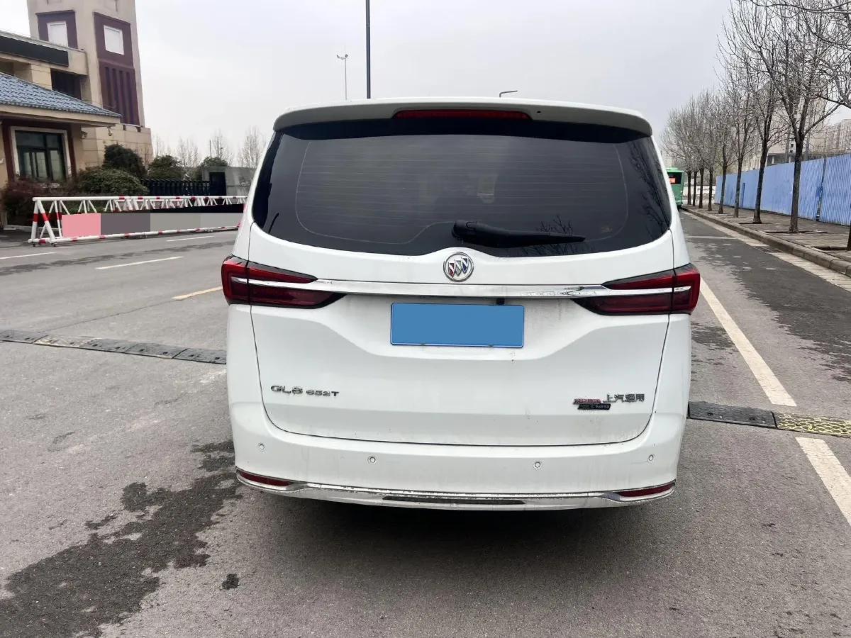 2022 Buick GL8 2.0T 237HP L4 9AT,autocango,china used car exporter,china ev exporter,chinese used car exporter,chinese used ev exporter