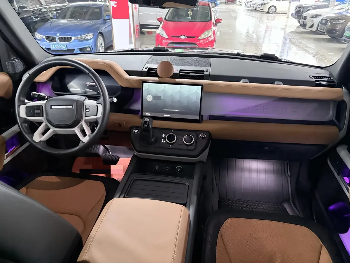 2023 Land Rover Defender 3.0T 400HP L6 8AT,autocango,china used car exporter,china ev exporter,chinese used car exporter,chinese used ev exporter