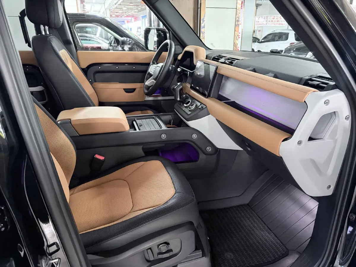 2023 Land Rover Defender 3.0T 400HP L6 8AT,autocango,china used car exporter,china ev exporter,chinese used car exporter,chinese used ev exporter