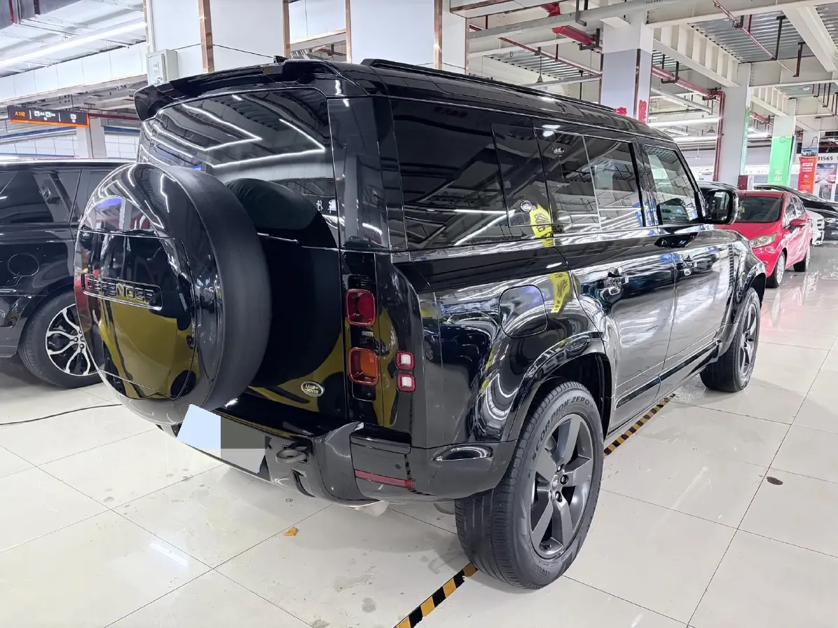 2023 Land Rover Defender 3.0T 400HP L6 8AT,autocango,china used car exporter,china ev exporter,chinese used car exporter,chinese used ev exporter
