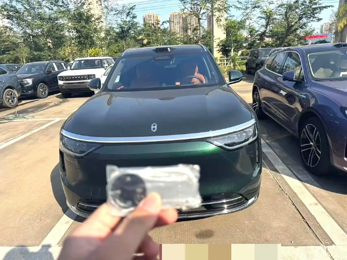 2025 AITO AITO M8 REEV 160HP REEV 53.4KWH,autocango,china used car exporter,china ev exporter,chinese used car exporter,chinese used ev exporter