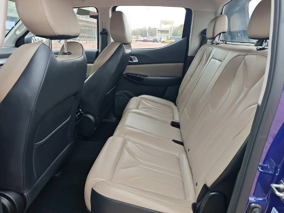 2024 ChangAn Hunter 2.0T 190HP L4 REEV 31.18KWH,autocango,china used car exporter,china ev exporter,chinese used car exporter,chinese used ev exporter