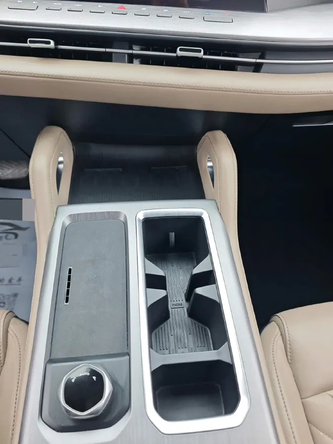 2024 ChangAn Hunter 2.0T 190HP L4 REEV 31.18KWH,autocango,china used car exporter,china ev exporter,chinese used car exporter,chinese used ev exporter