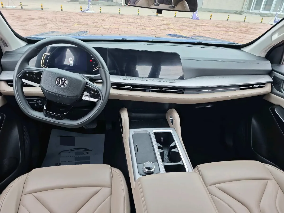 2024 ChangAn Hunter 2.0T 190HP L4 REEV 31.18KWH,autocango,china used car exporter,china ev exporter,chinese used car exporter,chinese used ev exporter