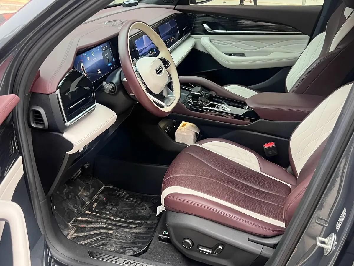 2021 Geely Monjaro 2.0T 218HP L4 7DCT,autocango,china used car exporter,china ev exporter,chinese used car exporter,chinese used ev exporter