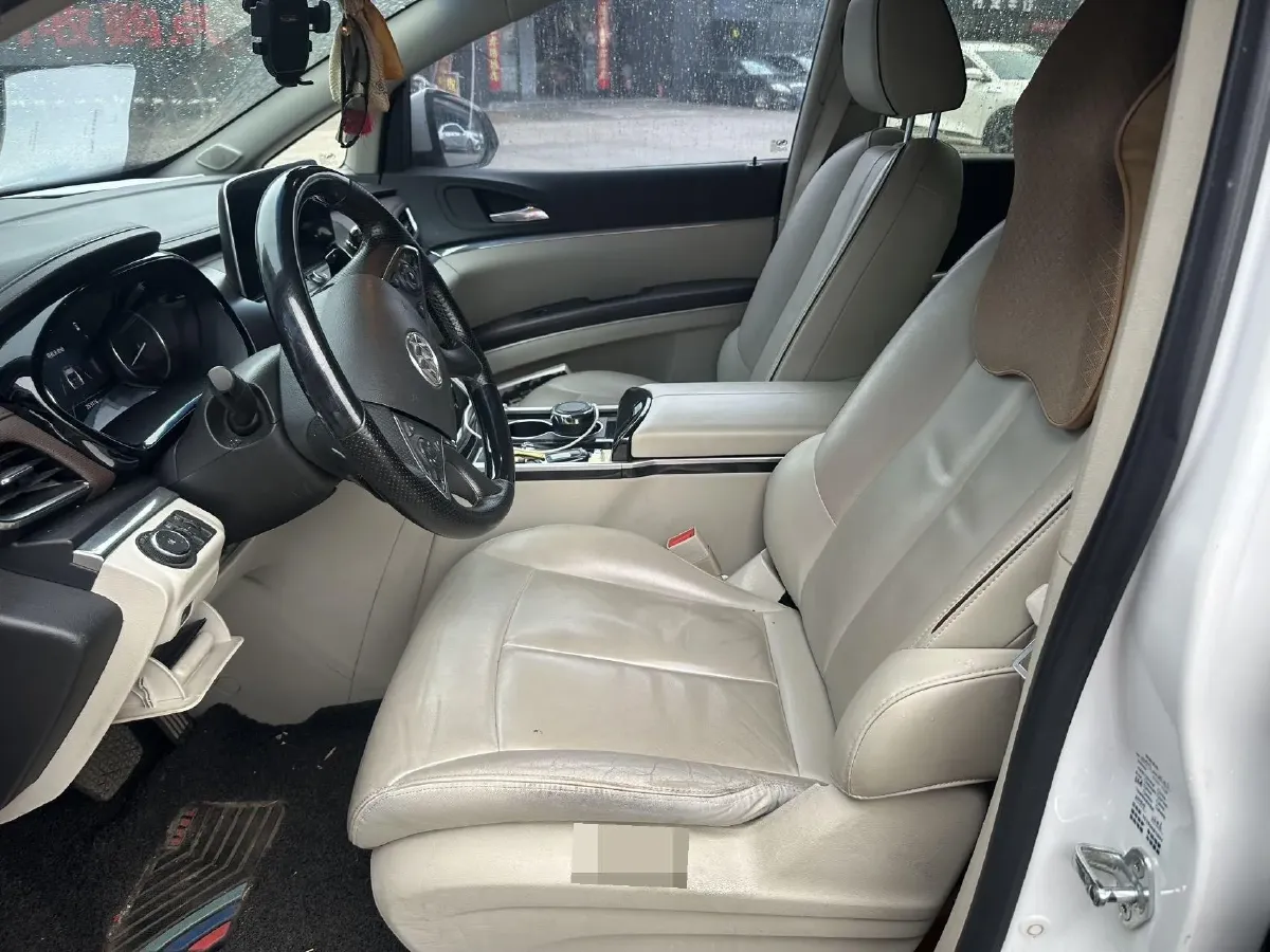 2021 Buick GL8 2.0T 237HP L4 9AT,autocango,china used car exporter,china ev exporter,chinese used car exporter,chinese used ev exporter