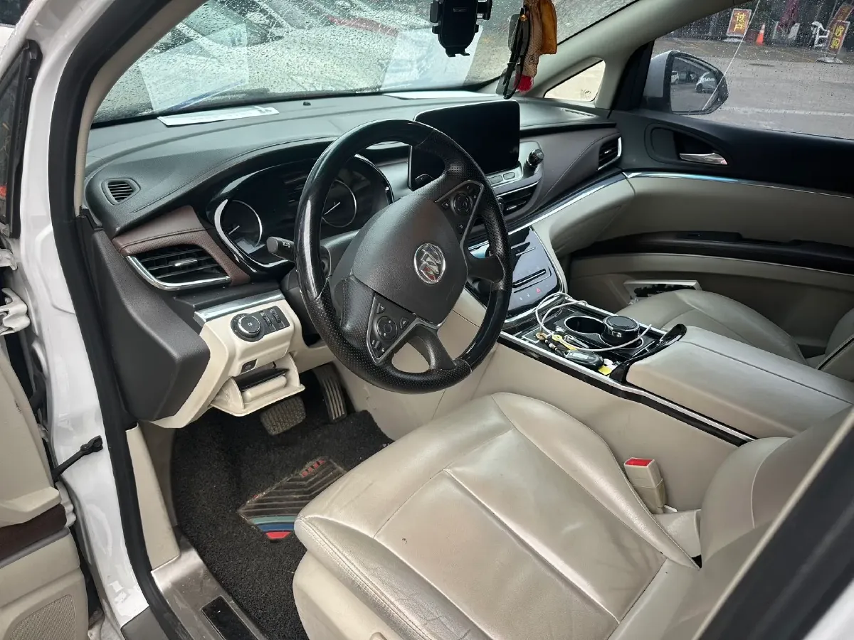 2021 Buick GL8 2.0T 237HP L4 9AT,autocango,china used car exporter,china ev exporter,chinese used car exporter,chinese used ev exporter