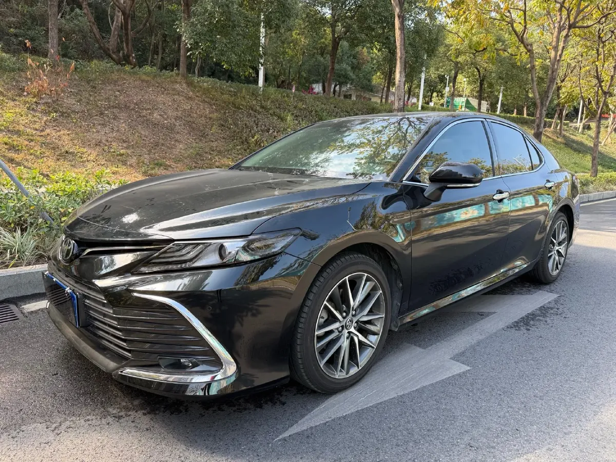 2021 Toyota Camry 2.5L 209HP L4 8AT,autocango,china used car exporter,china ev exporter,chinese used car exporter,chinese used ev exporter