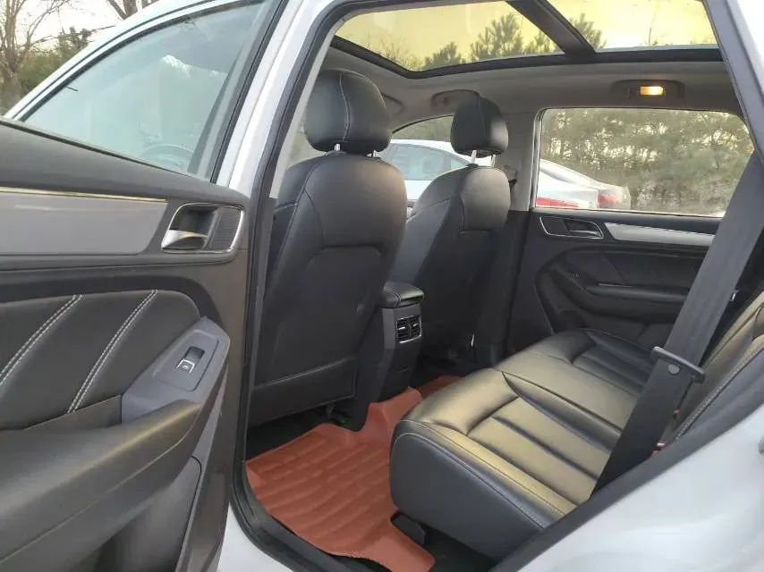 2018 Roewe i6 1.5T 169HP L4 6MT,autocango,china used car exporter,china ev exporter,chinese used car exporter,chinese used ev exporter