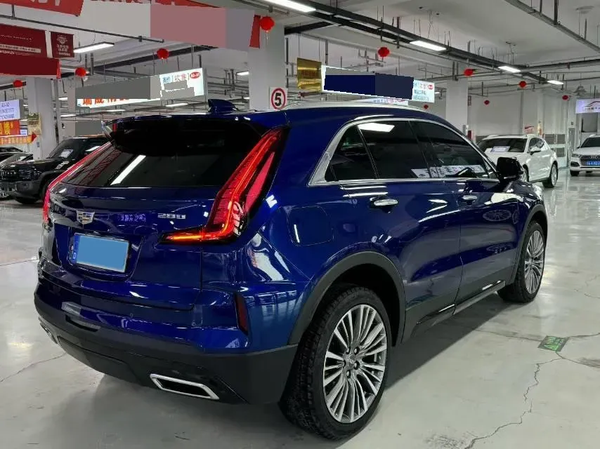 2024 Cadillac XT4 2.0T 237HP L4 9AT,autocango,china used car exporter,china ev exporter,chinese used car exporter,chinese used ev exporter