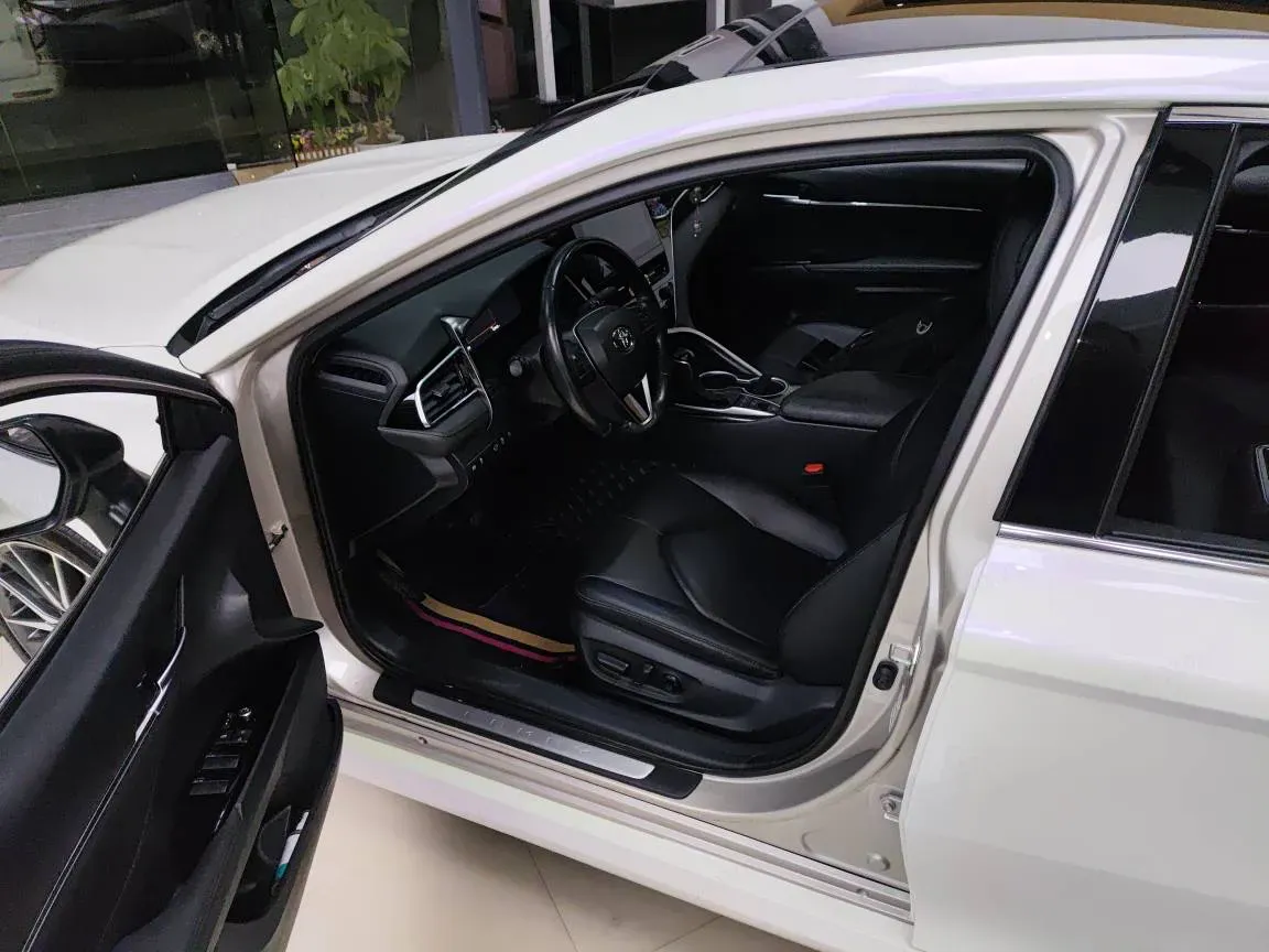 2021 Toyota Camry 2.5L 209HP L4 8AT,autocango,china used car exporter,china ev exporter,chinese used car exporter,chinese used ev exporter