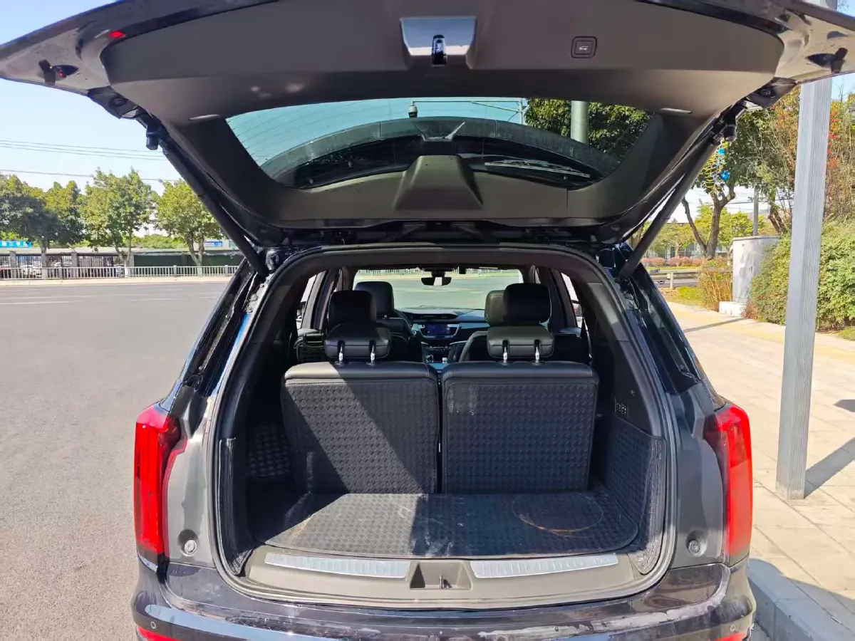 2021 Cadillac XT4 2.0T 237HP L4 9AT,autocango,china used car exporter,china ev exporter,chinese used car exporter,chinese used ev exporter