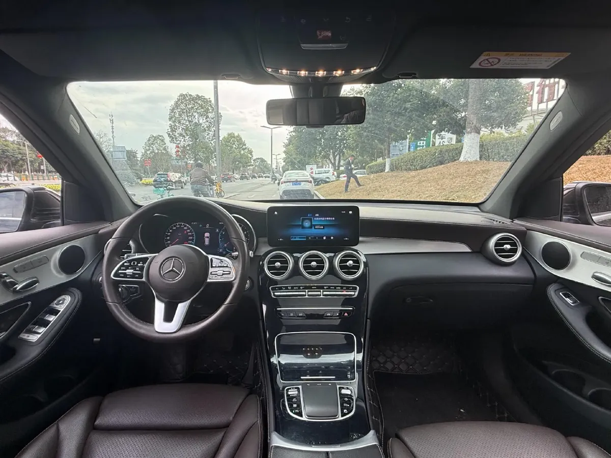 2021 Mercedes-Benz GLC Class 2.0T 197HP L4 9AT,autocango,china used car exporter,china ev exporter,chinese used car exporter,chinese used ev exporter