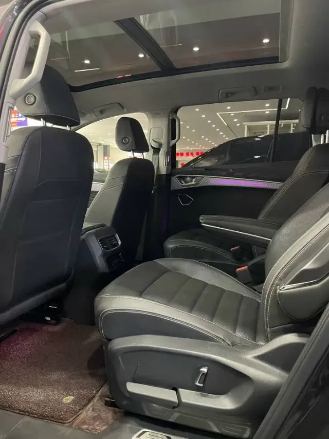 2023 Volkswagen Talagon 2.0T 220HP L4 7DCT,autocango,china used car exporter,china ev exporter,chinese used car exporter,chinese used ev exporter