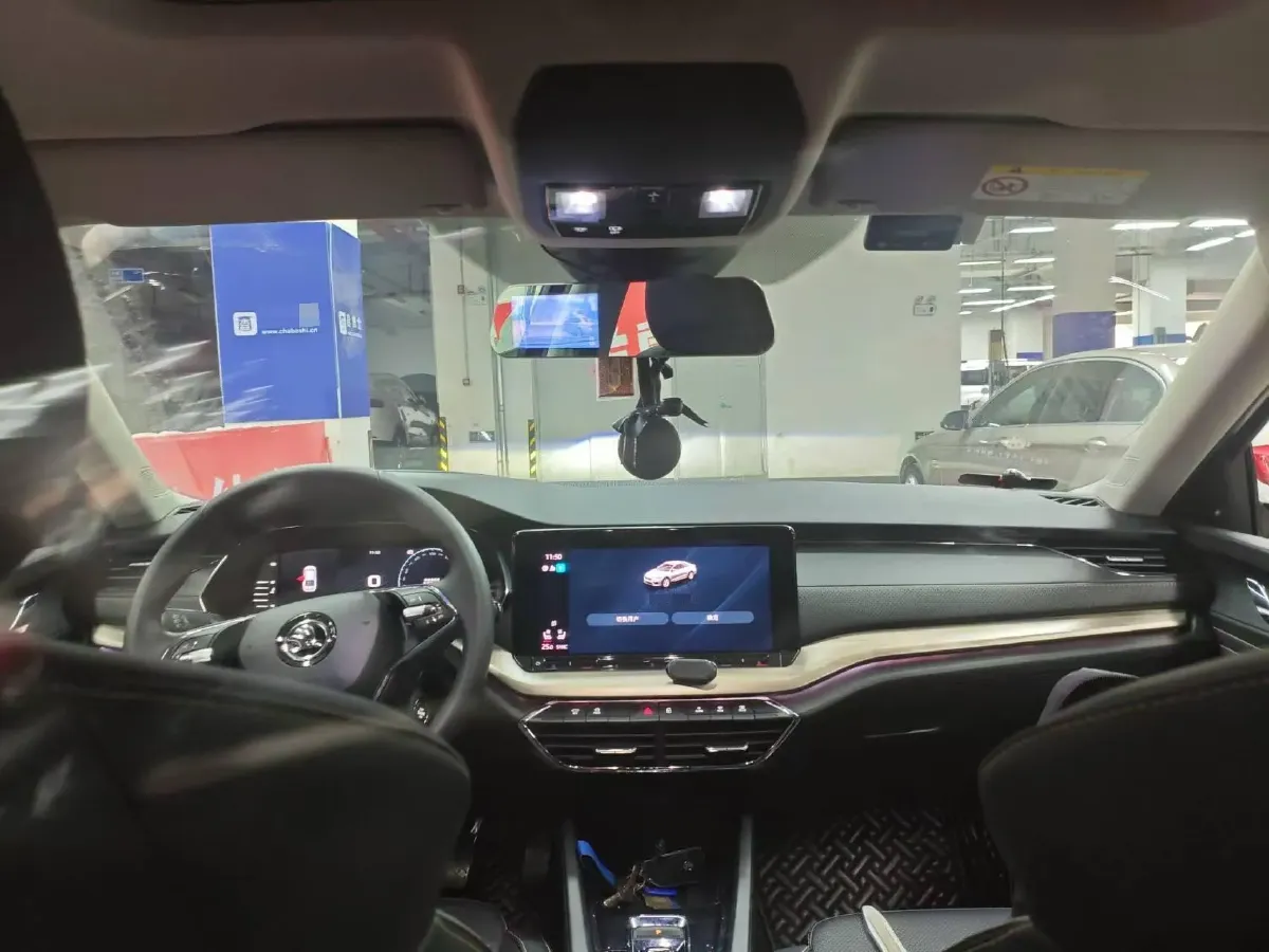 2021 Skoda Octavia 1.4T 150HP L4 7DCT,autocango,china used car exporter,china ev exporter,chinese used car exporter,chinese used ev exporter