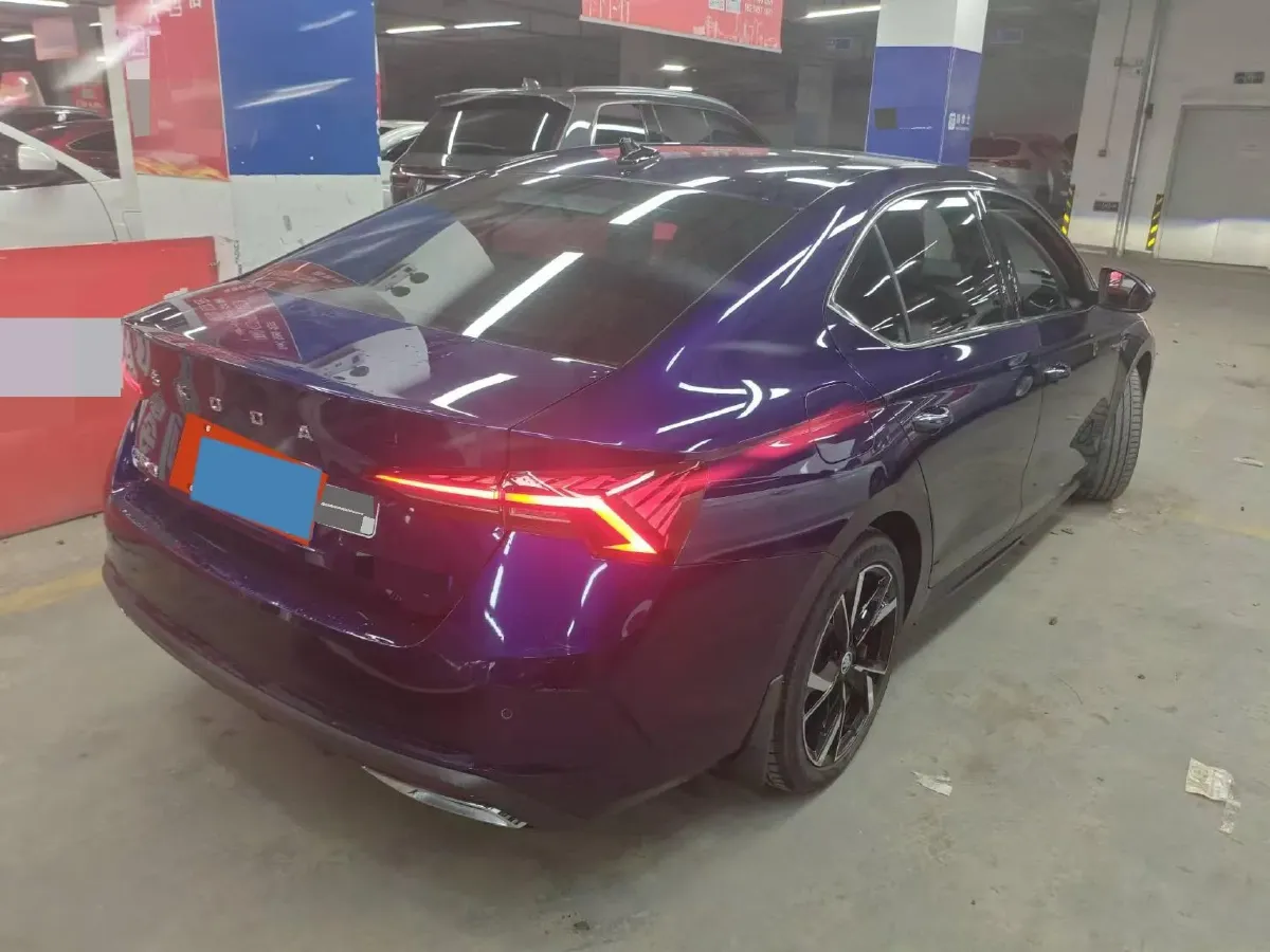 2021 Skoda Octavia 1.4T 150HP L4 7DCT,autocango,china used car exporter,china ev exporter,chinese used car exporter,chinese used ev exporter
