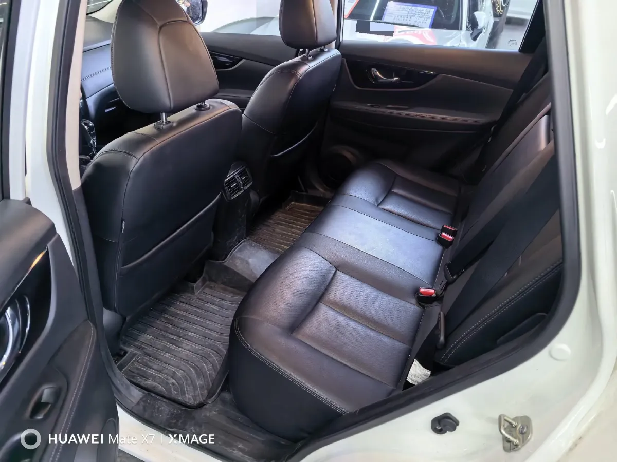 2021 Nissan X-Trail 2.0L 151HP L4 CVT,autocango,china used car exporter,china ev exporter,chinese used car exporter,chinese used ev exporter