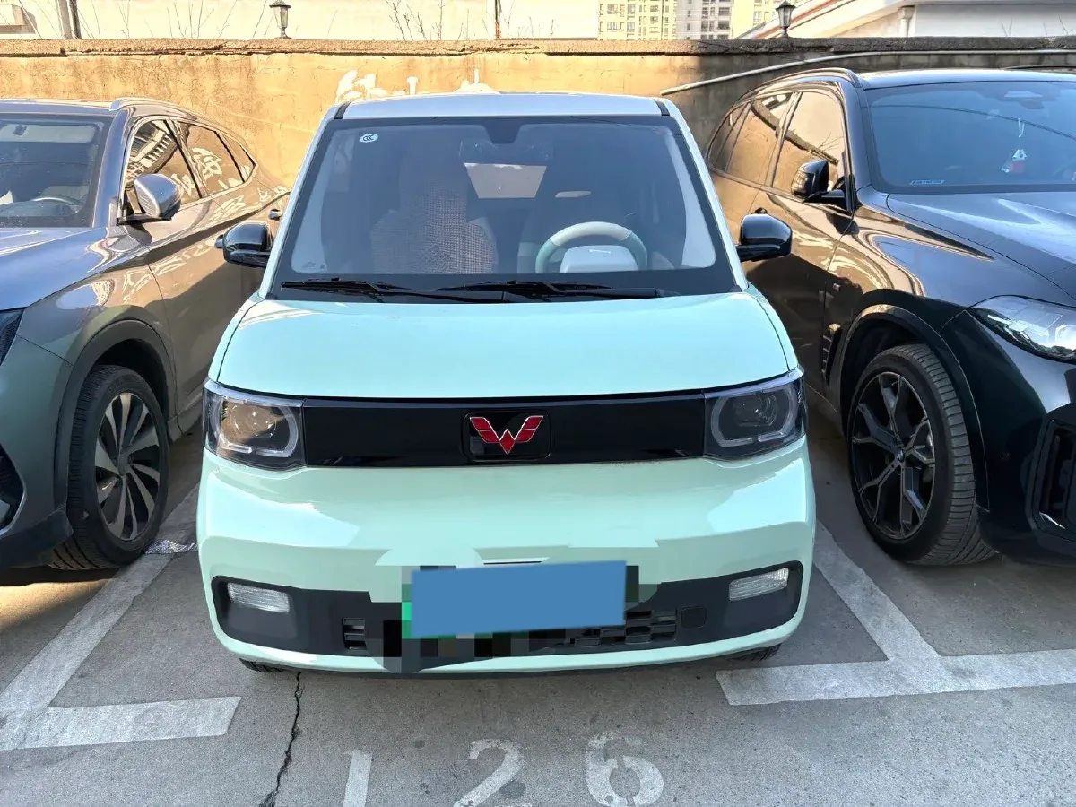 2021 WuLing HongGuang MINI EV BEV 13.9KWH,autocango,china used car exporter,china ev exporter,chinese used car exporter,chinese used ev exporter