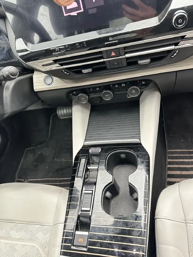 2024 Citroen C5 X 1.6T 175HP L4 8AT,autocango,china used car exporter,china ev exporter,chinese used car exporter,chinese used ev exporter