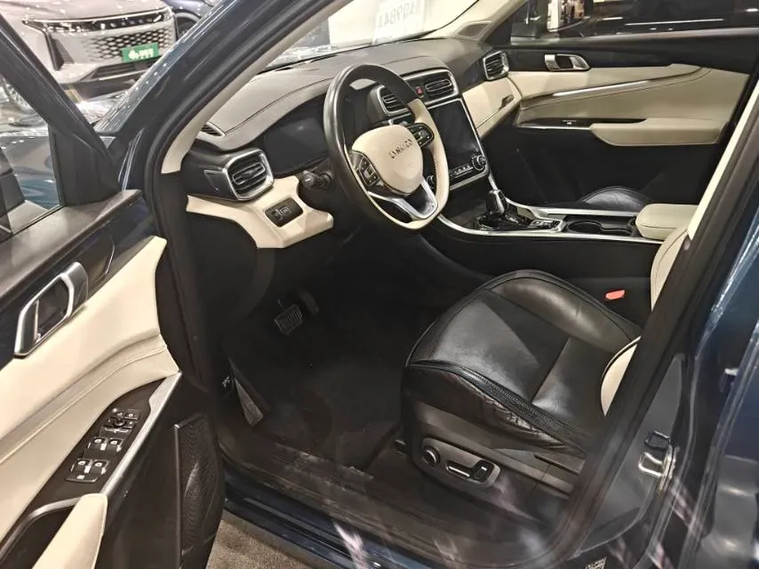 2017 Foton Sauvana 2.0T 218HP L4 6AT,autocango,china used car exporter,china ev exporter,chinese used car exporter,chinese used ev exporter