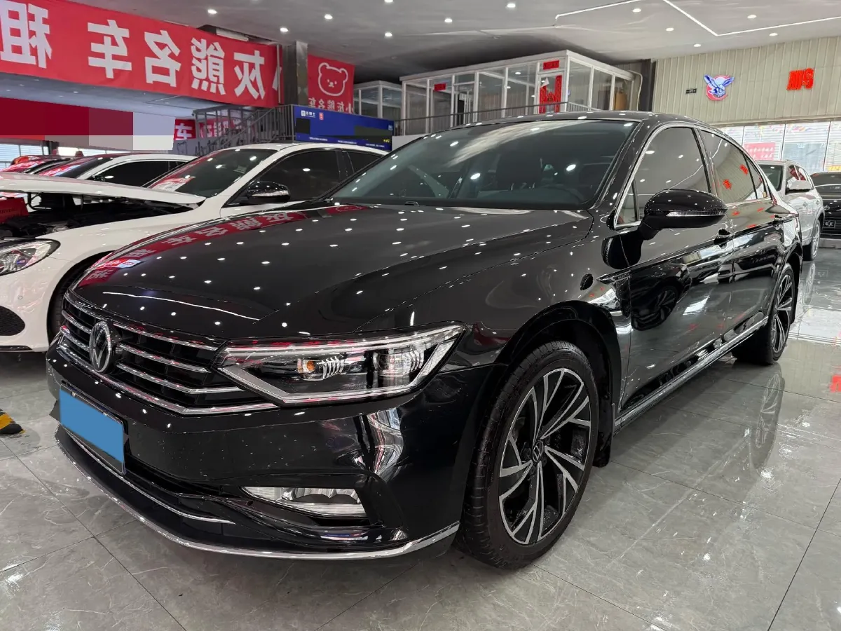 2021 Volkswagen Magotan 2.0T 186HP L4 7DCT,autocango,china used car exporter,china ev exporter,chinese used car exporter,chinese used ev exporter