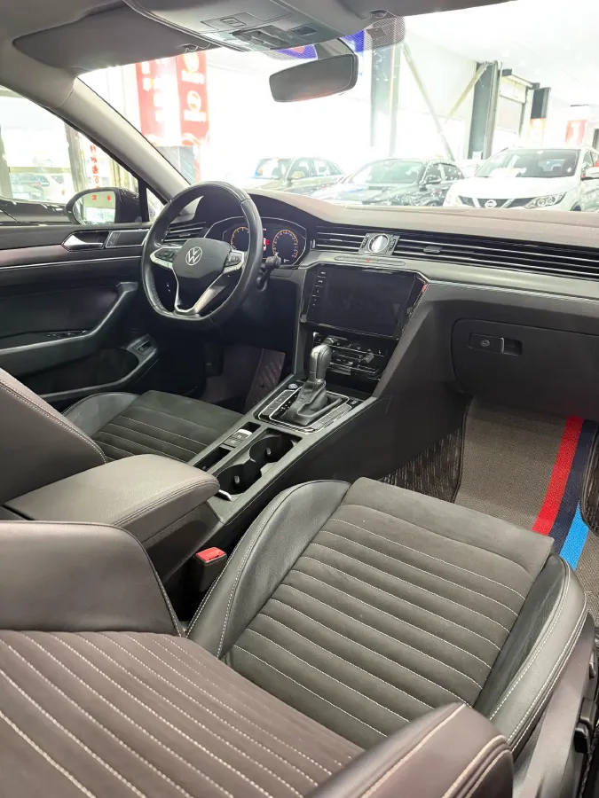 2021 Volkswagen Magotan 2.0T 186HP L4 7DCT,autocango,china used car exporter,china ev exporter,chinese used car exporter,chinese used ev exporter