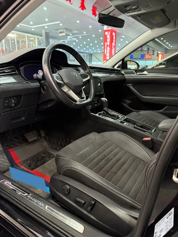 2021 Volkswagen Magotan 2.0T 186HP L4 7DCT,autocango,china used car exporter,china ev exporter,chinese used car exporter,chinese used ev exporter