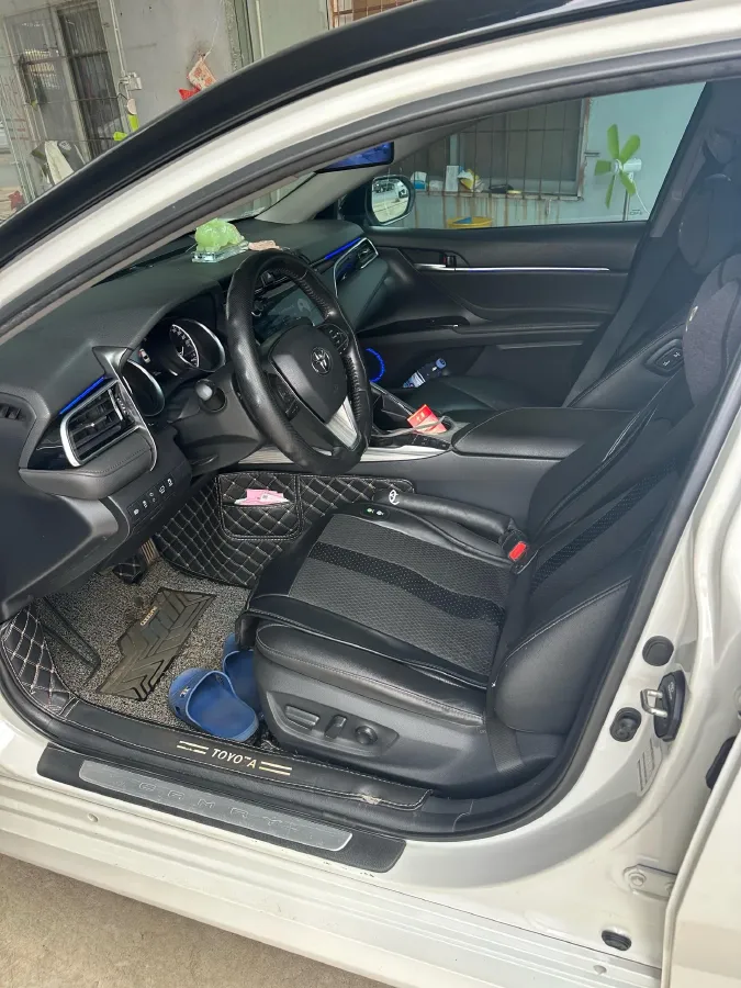 2019 Toyota Camry 2.5L 178HP L4 E-CVT Hybrid,autocango,china used car exporter,china ev exporter,chinese used car exporter,chinese used ev exporter