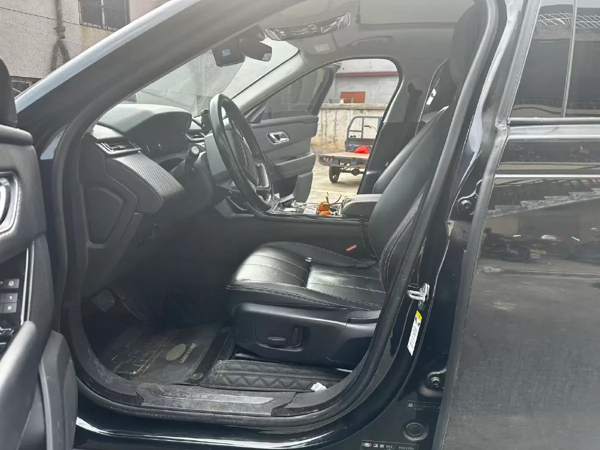 2017 Land Rover Range Rover Velar 2.0T 250HP L4 8AT,autocango,china used car exporter,china ev exporter,chinese used car exporter,chinese used ev exporter