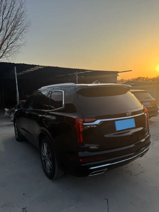 2022 Cadillac XT6 2.0T 237HP L4 9AT,autocango,china used car exporter,china ev exporter,chinese used car exporter,chinese used ev exporter