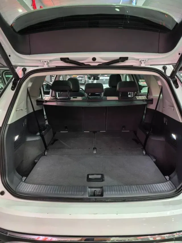 2022 ARCFOX αT BEV 94.5KWH,autocango,china used car exporter,china ev exporter,chinese used car exporter,chinese used ev exporter